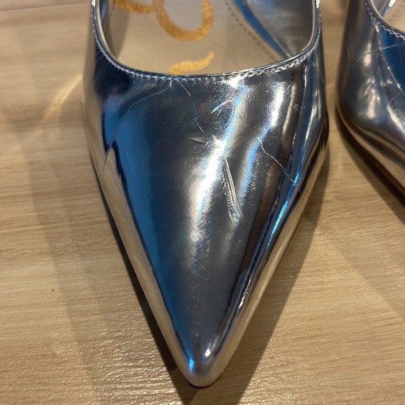 Silver Pumps - Picture 5 of 9